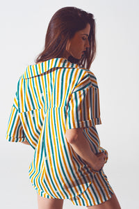 Camisa descontraída em risca verde