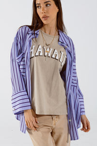 Q2 Camisa Lavanda com riscas roxas e bolsos no peito