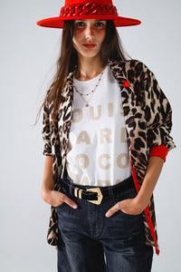 Q2 Camisa Leopardo Com Carcela De Botões Vermelhos E Detalhe De Mangas Vermelhas