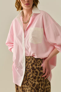 Camisa Listrada Rosa com bolso e colarinho branco