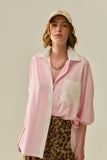 Q2 Camisa Listrada Rosa com bolso e colarinho branco