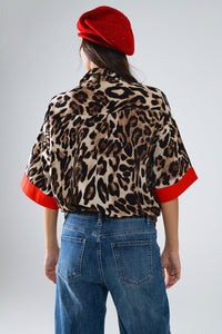 Camisa Manga 3/4 Leopardo Com Detalhes Vermelhos