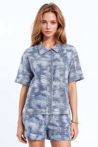 Q2 Camisa pólo com botões em azul Tie Dye