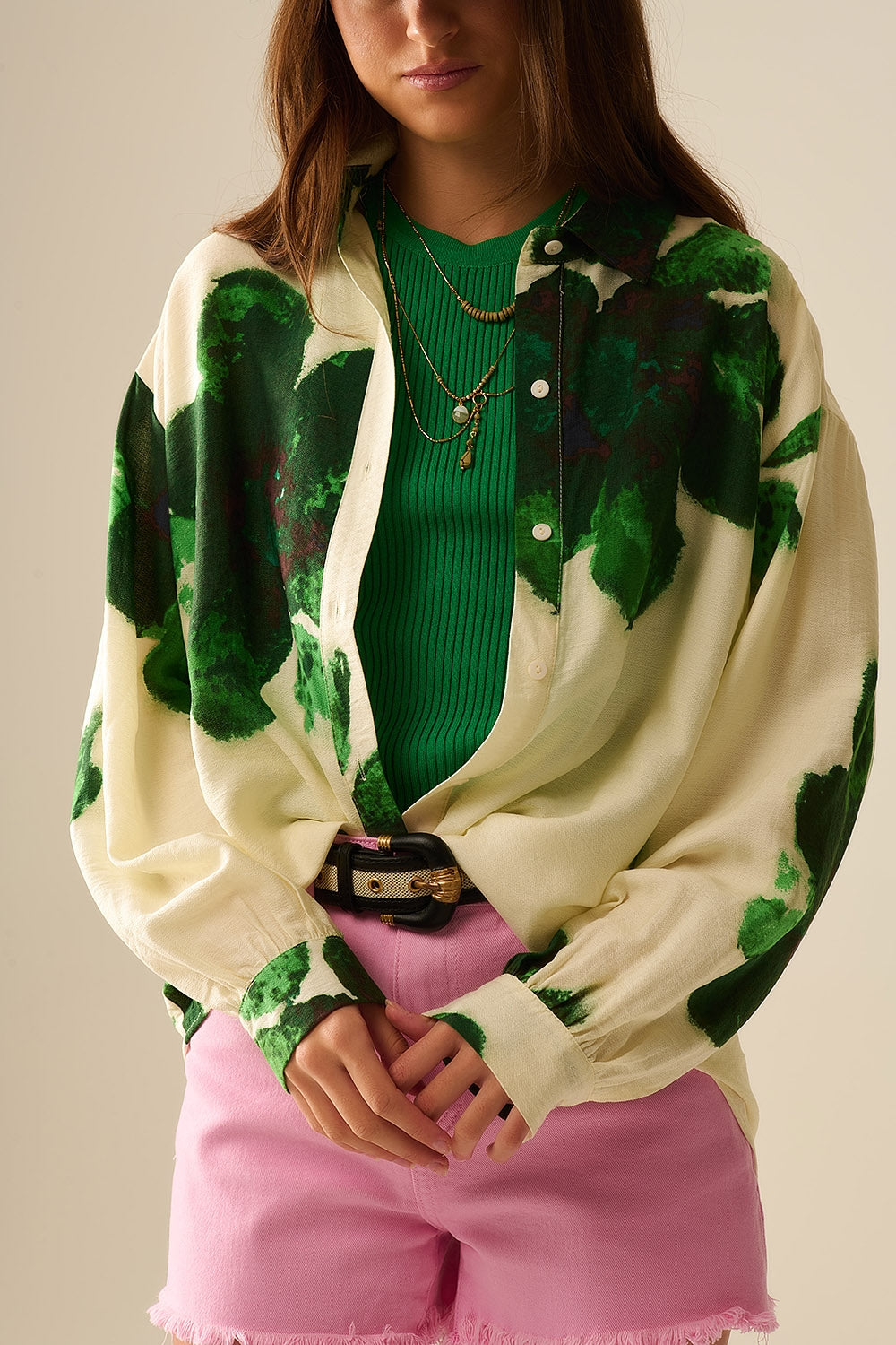 Camisa Relaxada com Estampa de Flores Grandes em Verde