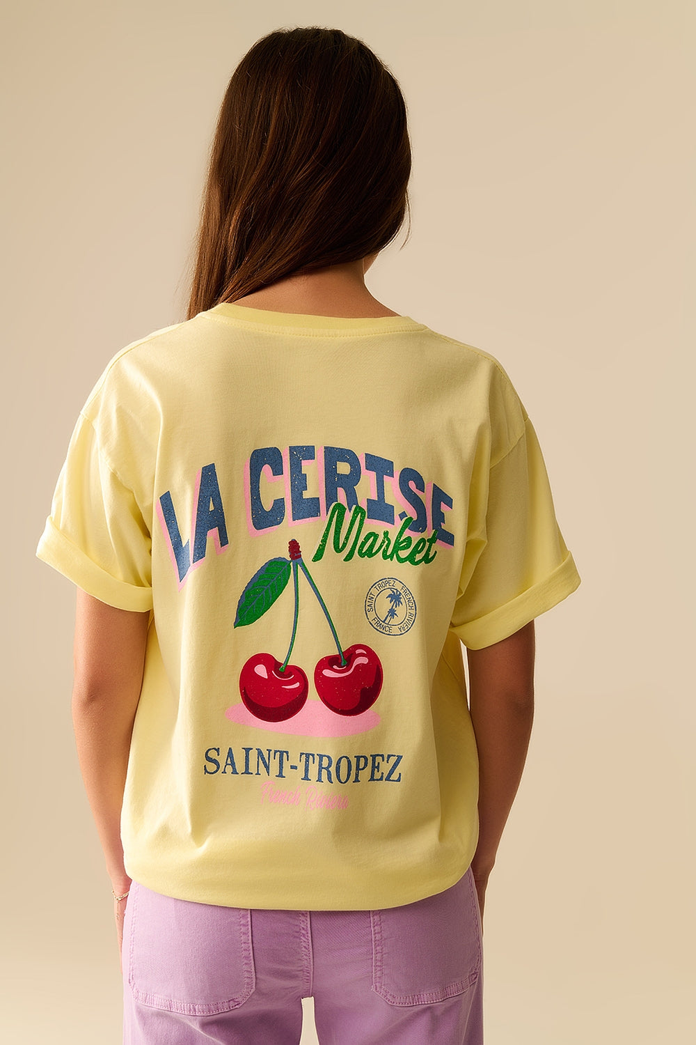 Camiseta amarela com estampa do Mercado La Cerise em Saint-Tropez