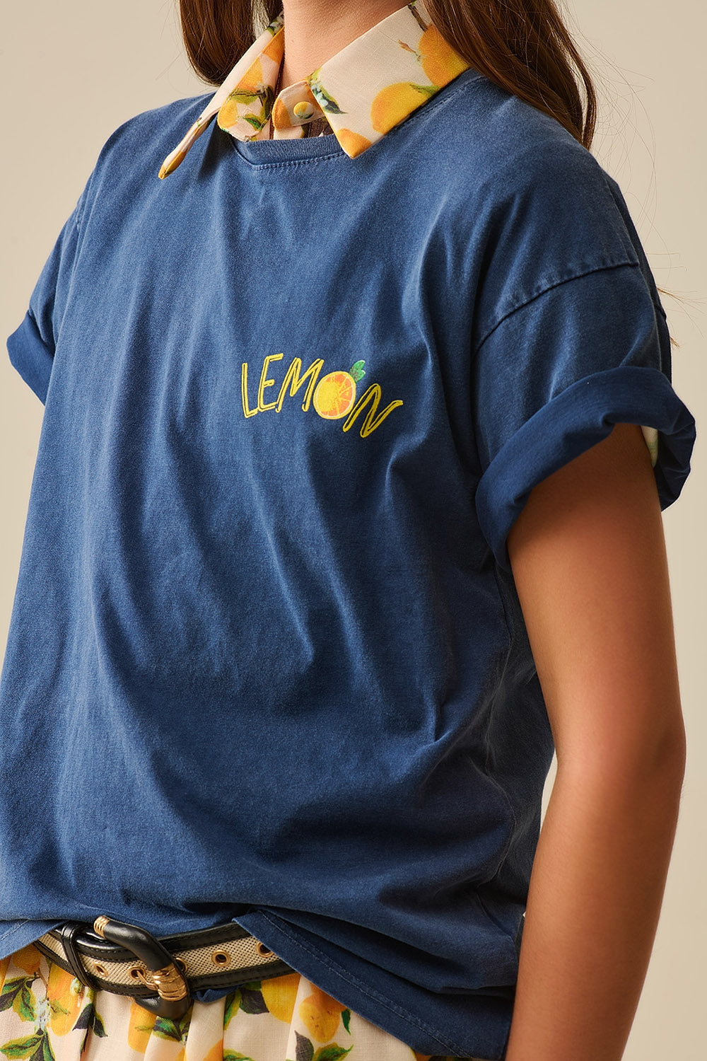 Camiseta azul-marinho Made in Italy com estampa de limão