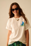 Camiseta branca feita na Itália com estampa gráfica tropical