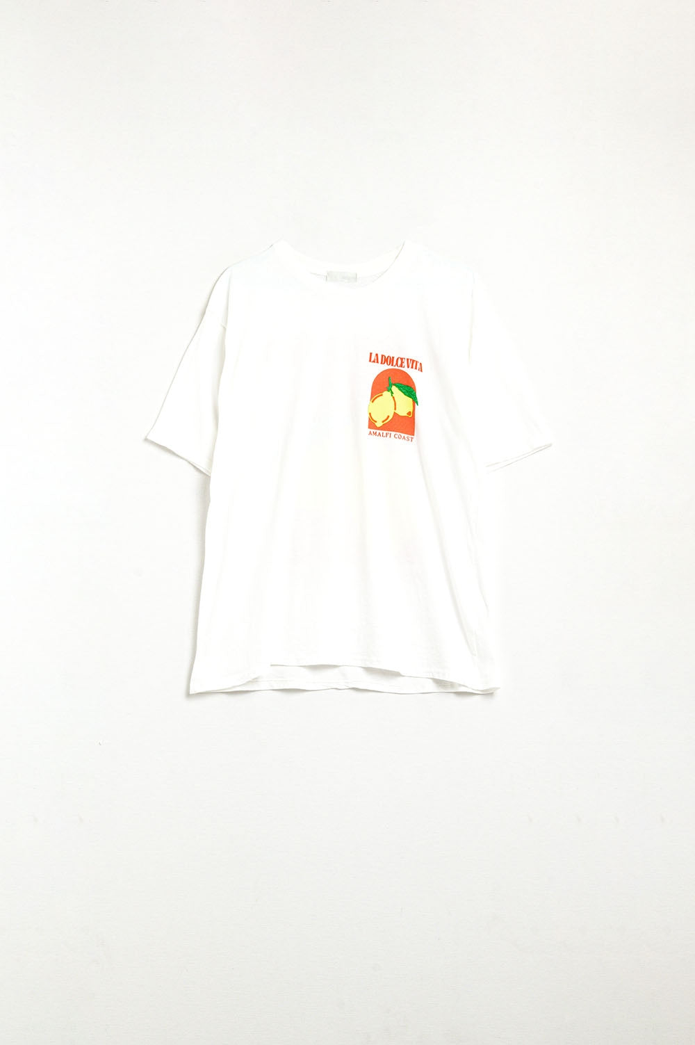 Q2 Camiseta de Caimento Relaxado com Estampa La Dolce Vita em Branco