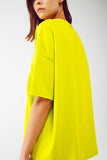Camiseta lime folgada com urso colorido