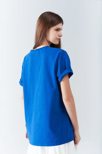 Camiseta longa azul solta com logotipo dos USA