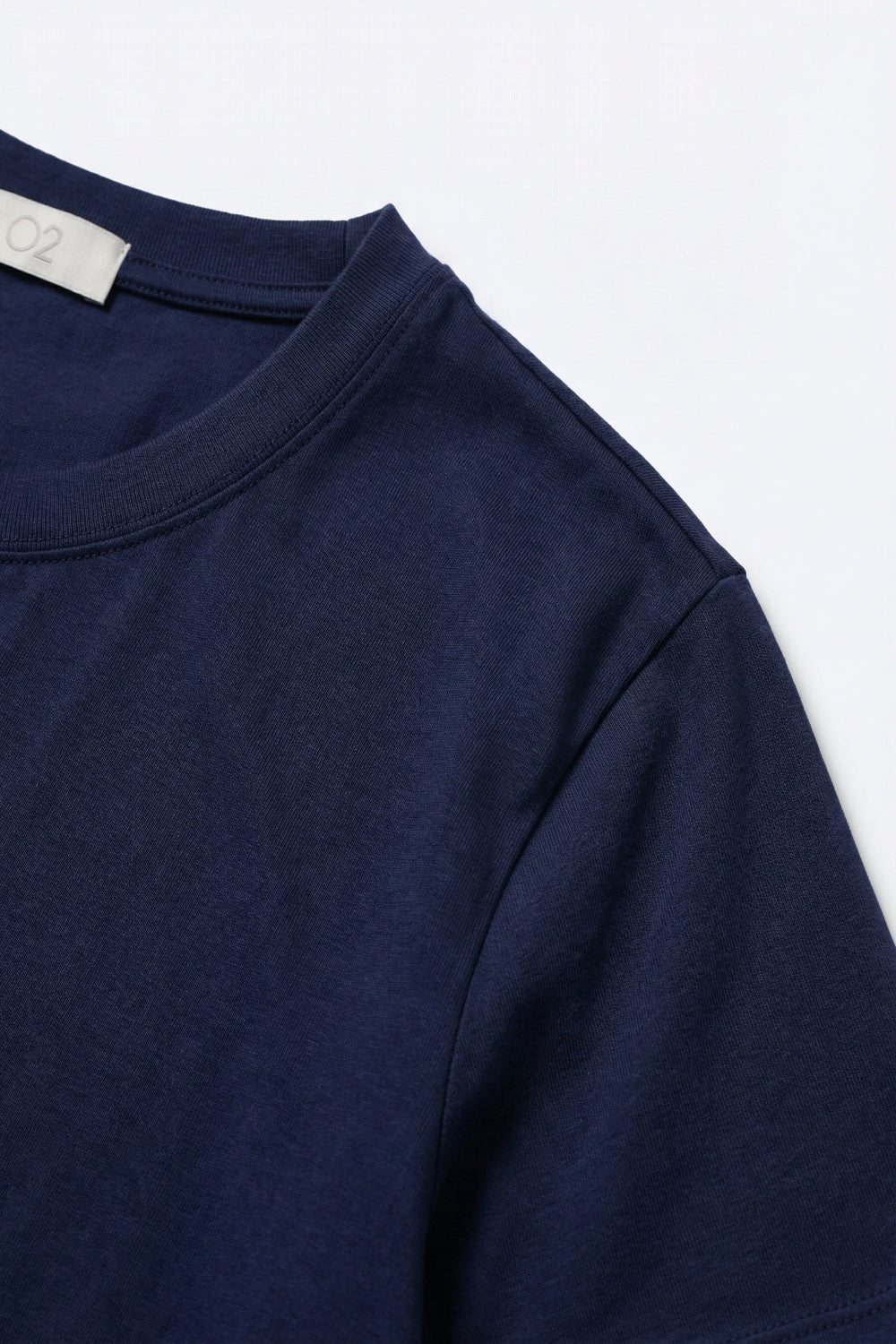 Camiseta Marinho Básica de Gola Redonda e Manga Curta em Tecido de Viscose