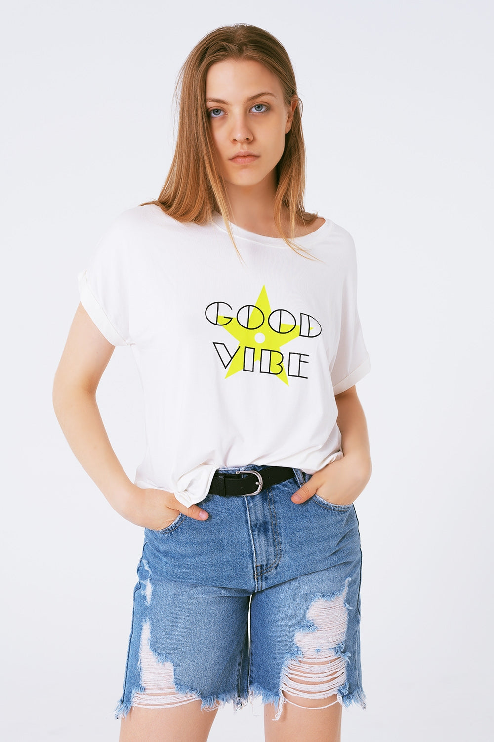 Q2 Camisetas Colarinho de barco Desenho amplo Impressão good Vibe fluor
