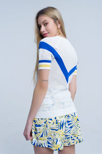 Camisola a céu aberto branca com detalhe azul
