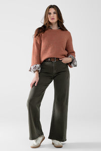 Camisola aconchegante com mangas bufantes em camelo