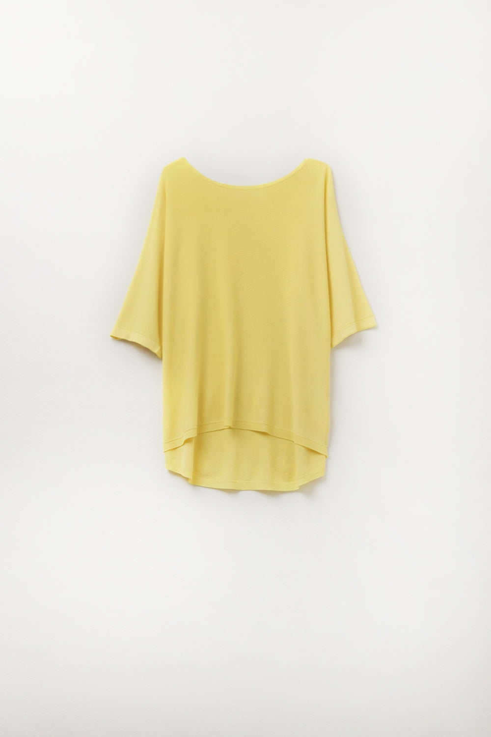 Camisola amarelo oversized com mangas até ao cotovelo