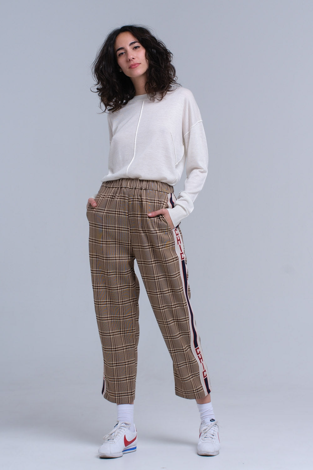 Camisola assimétrica em creme