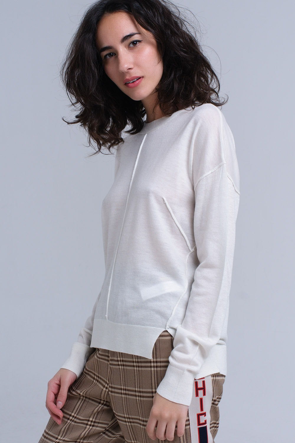 Camisola assimétrica em creme