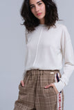 Q2 Camisola assimétrica em creme