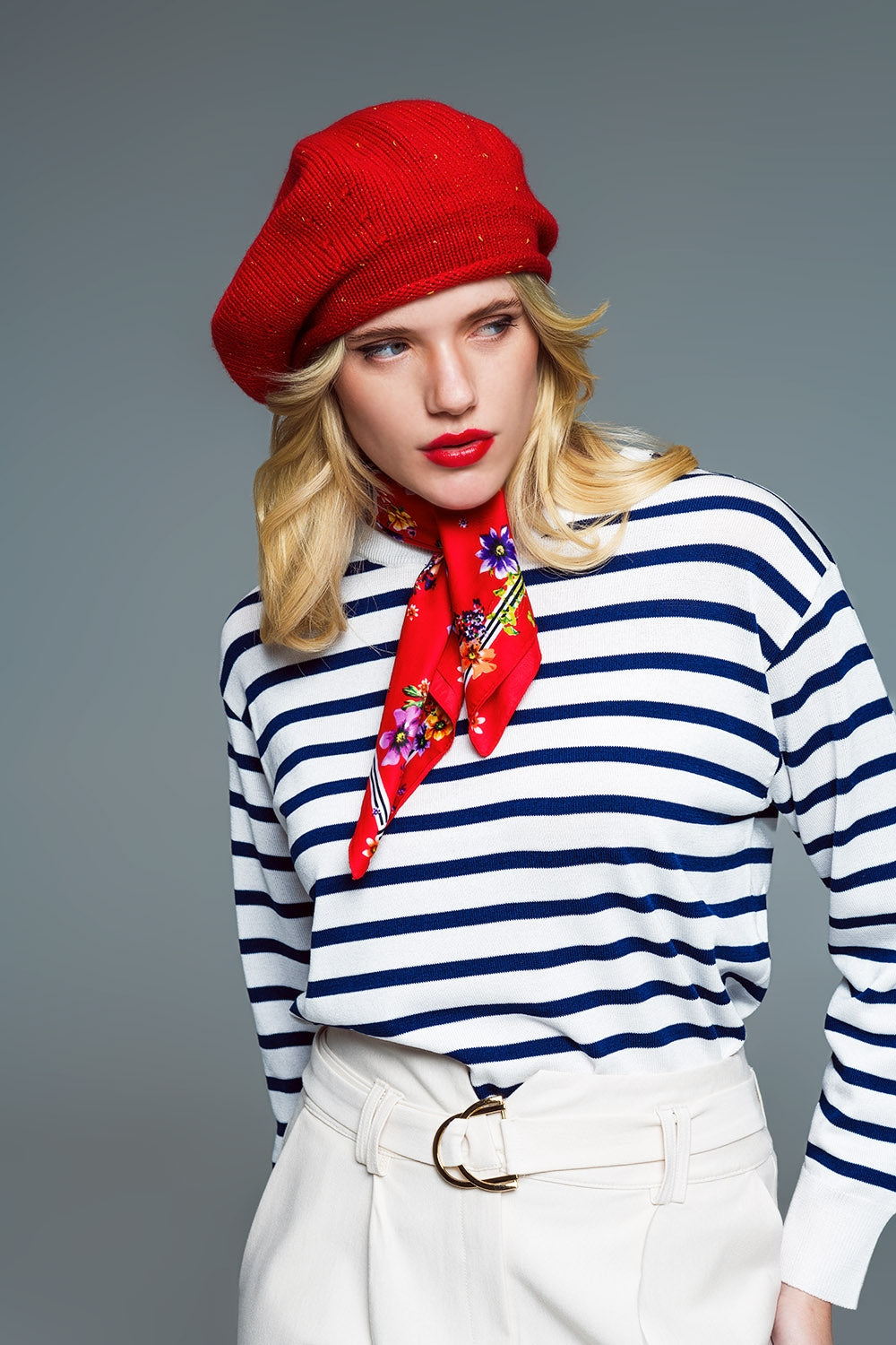 Q2 Camisola básica de riscas com gola redonda em branco e azul-marinho