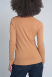 Camisola básica em camelo com decote em V macio