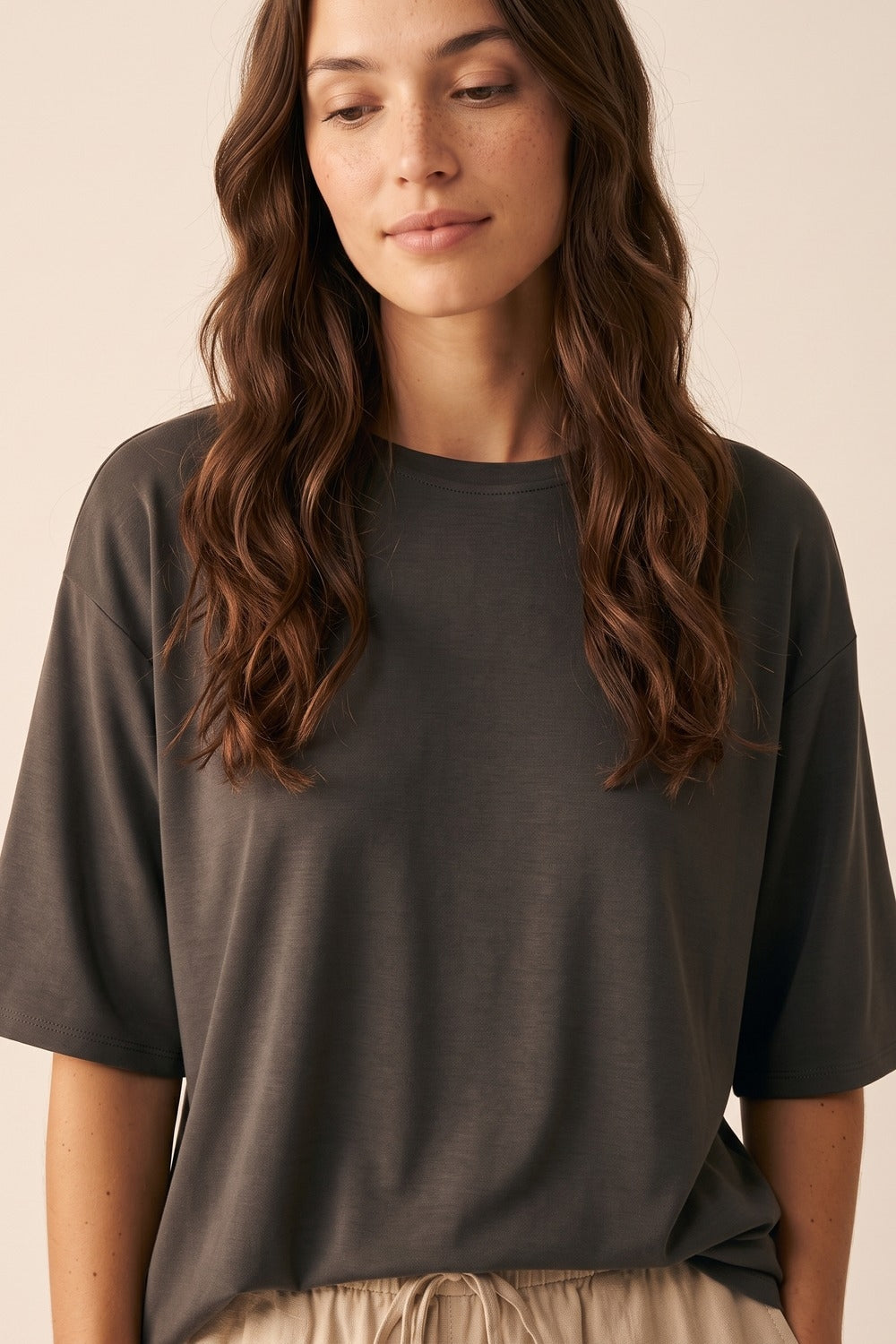 Camisola Básica Relaxed Fit de Gola Redonda em preto