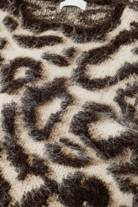 Camisola bege com estampado de leopardo em malha de lã