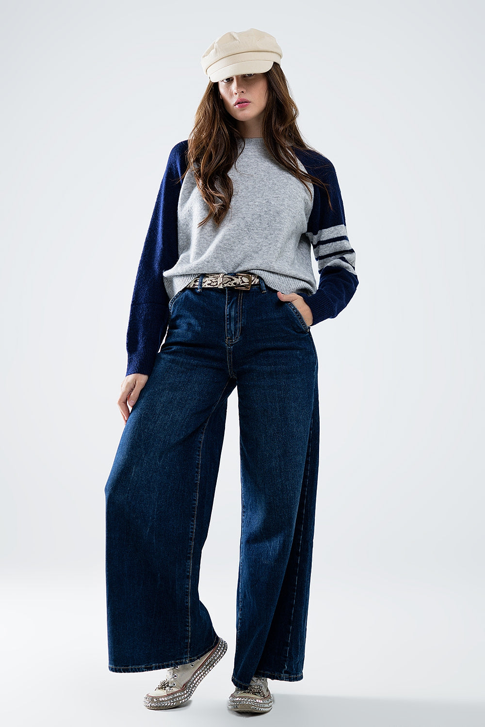 Camisola bicolor com manga raglan em azul-marinho e cinzento