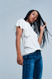 Camisola branca com detalhe de babados