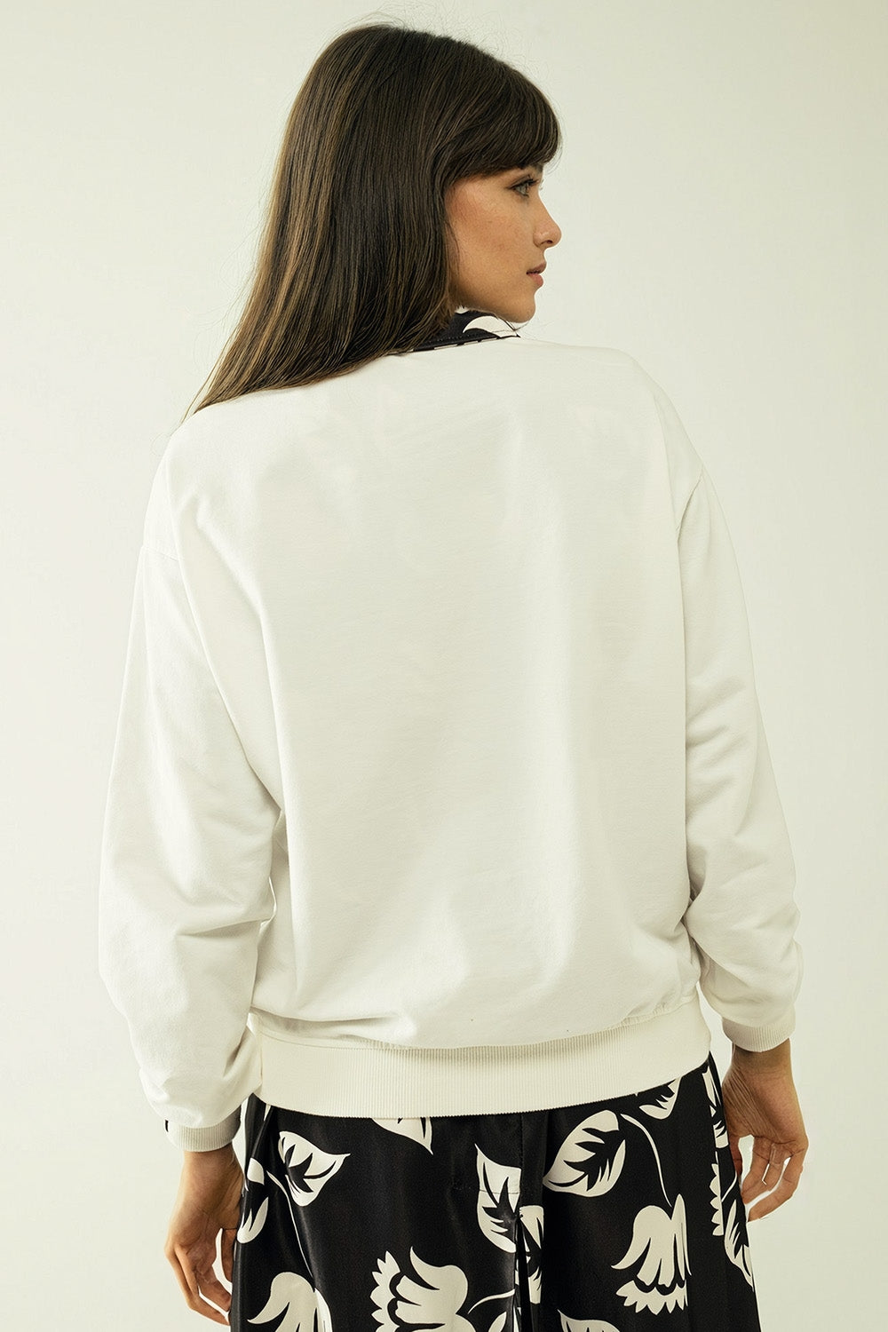 Camisola branca de mangas compridas e gola redonda com new york city estampado
