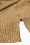 Camisola camel solta com abertura nas costas