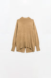 Q2 Camisola camel solta com abertura nas costas