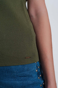 camisola cáqui com decote em ve mangas curtas