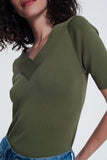 camisola cáqui com decote em ve mangas curtas