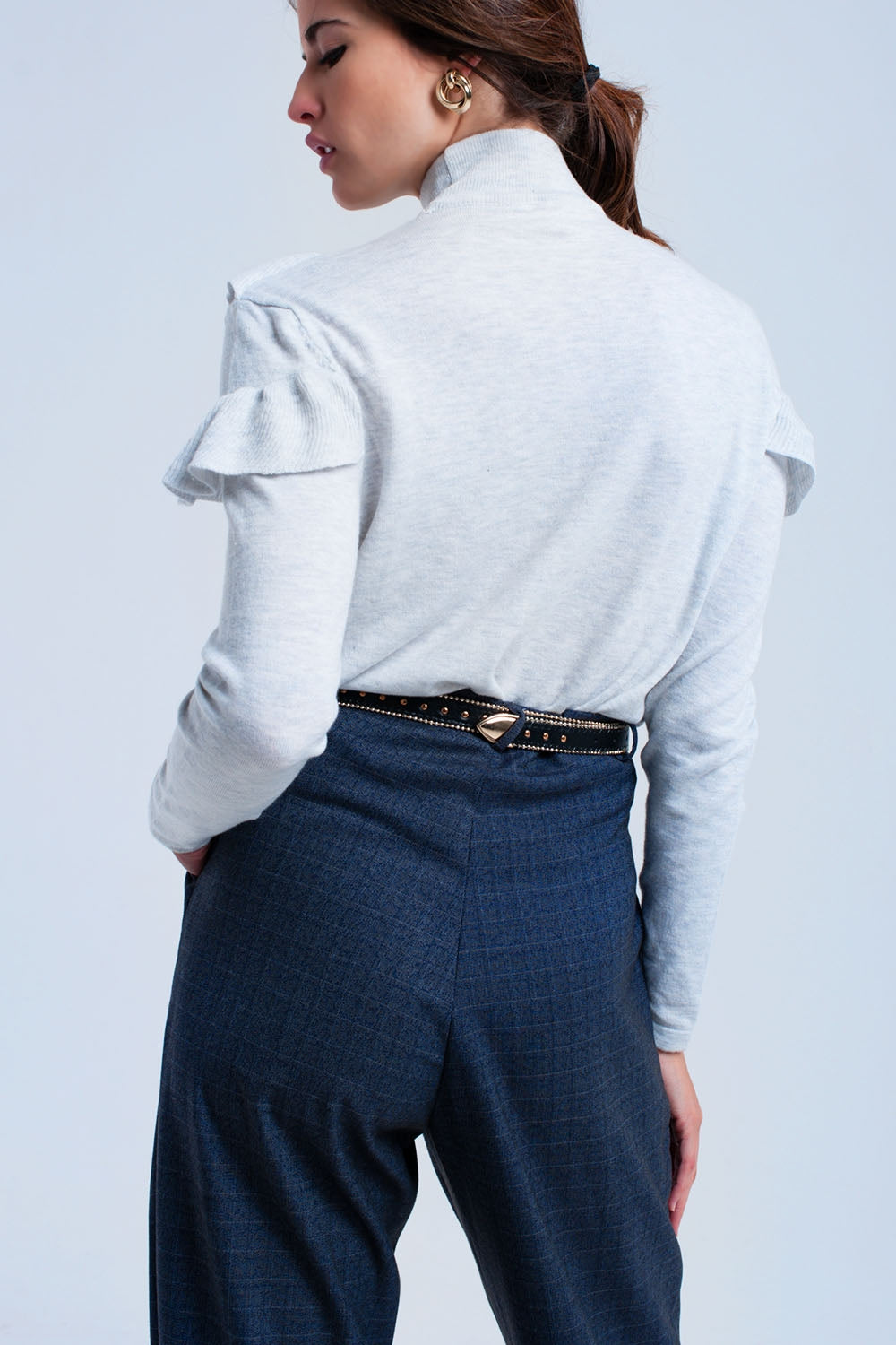 Camisola cinza com babados