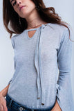 Camisola cinza com mangas de sino