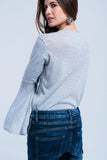 Camisola cinza com mangas de sino