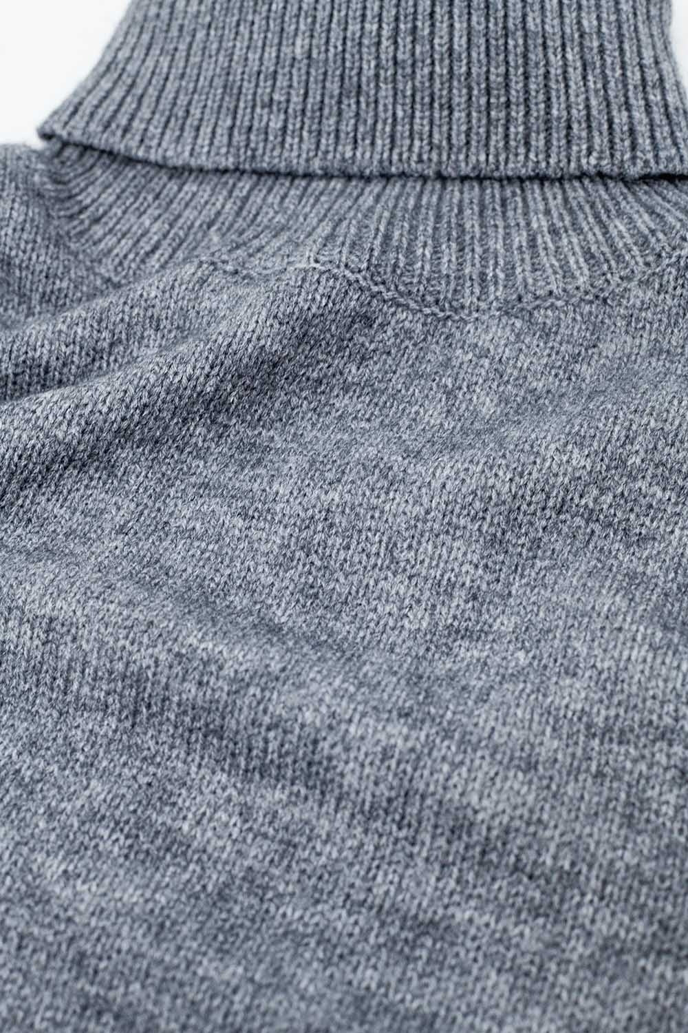 Camisola cinzenta solta com mangas caídas