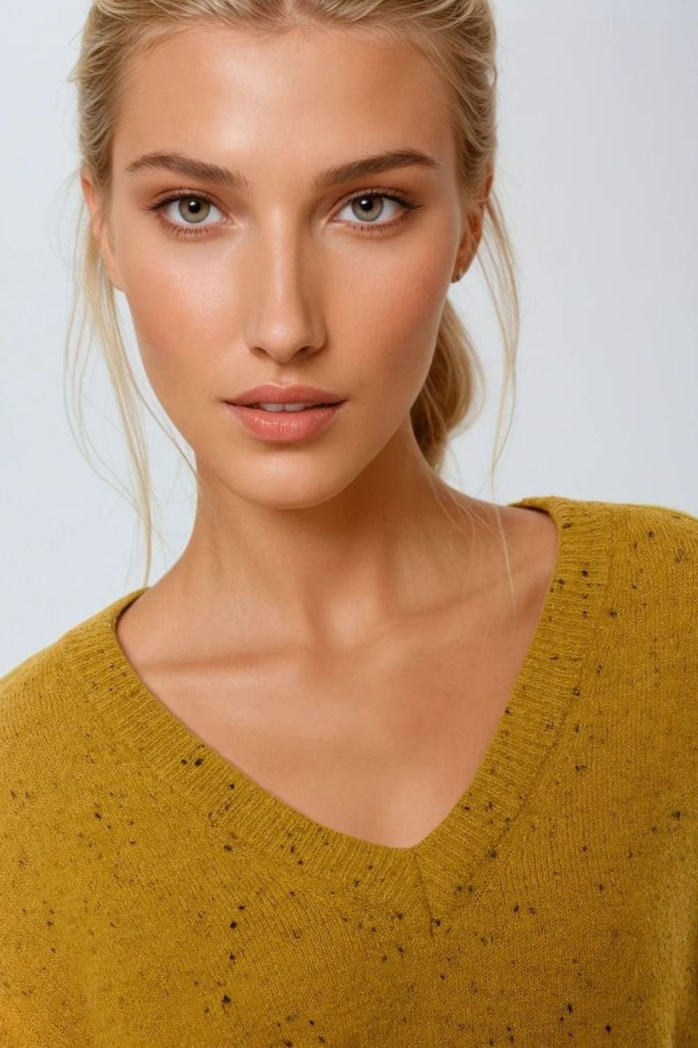 Q2 Camisola com decote em V e corte descontraído em amarelo mostarda
