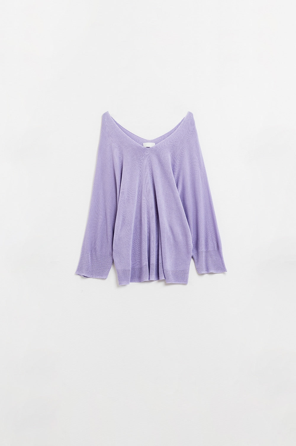 Q2 Camisola com decote em V em roxo
