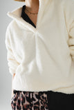 camisola com decote em V fofa crua