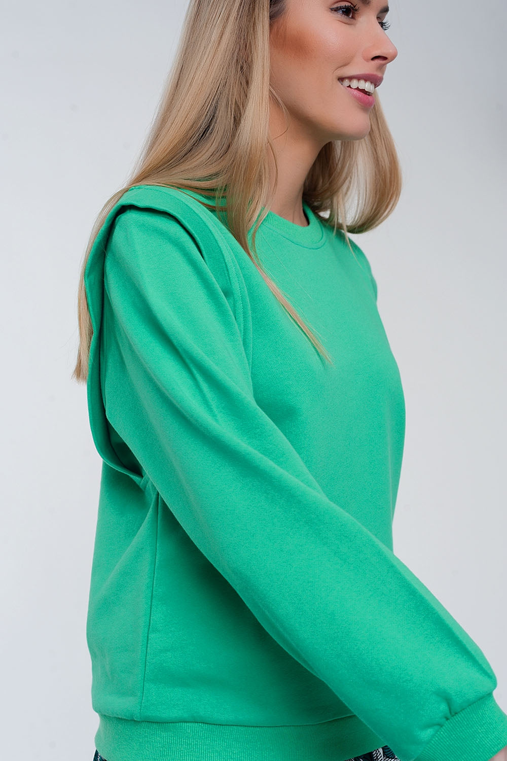 Camisola com detalhes do ombro