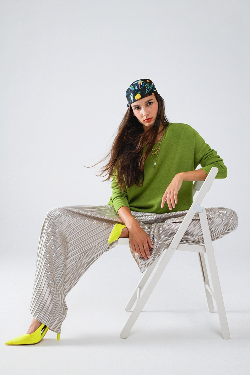 Q2 Camisola com gola redonda e manga comprida em verde azeitona