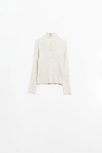 camisola com nervuras em creme e fecho de correr