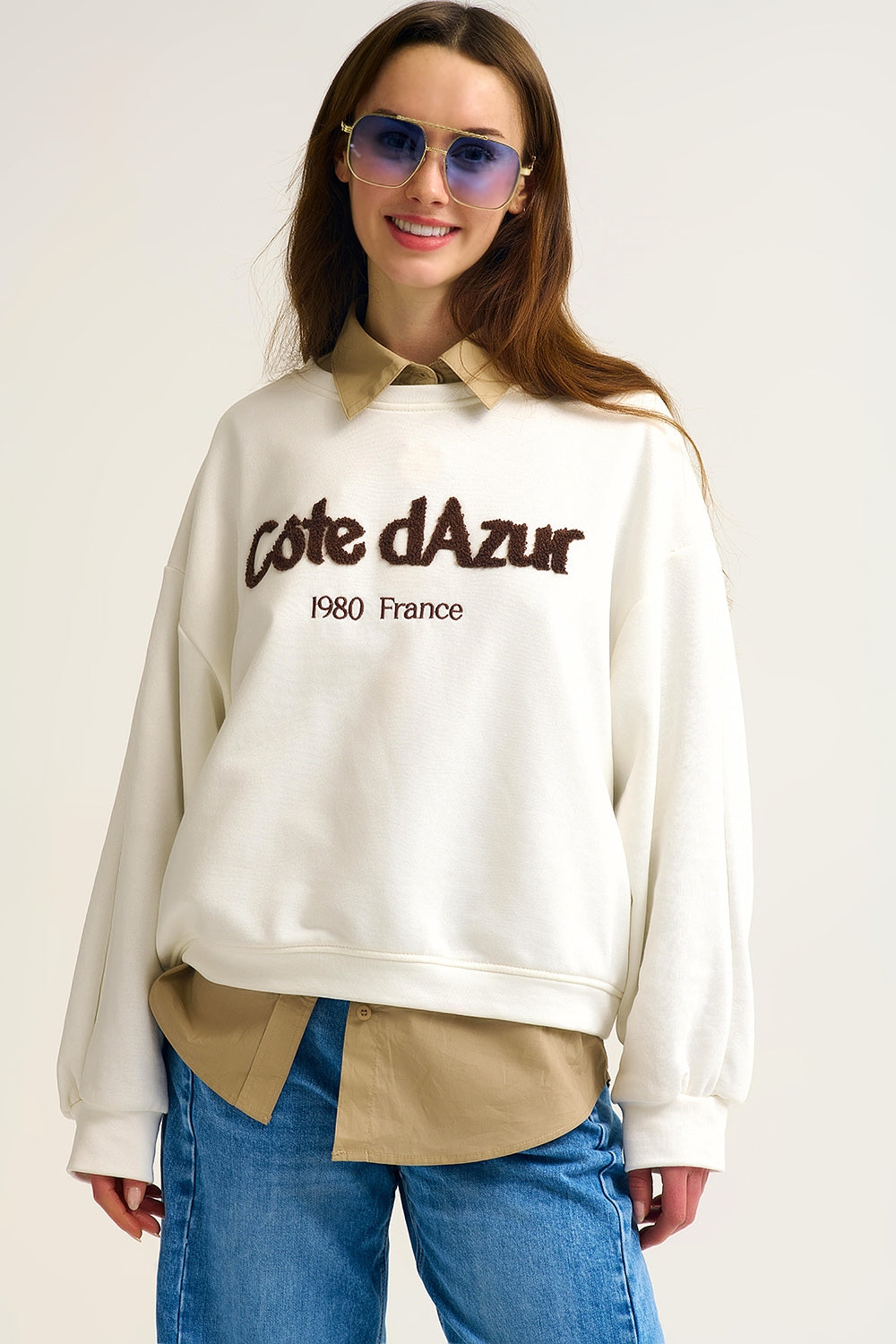 Q2 Camisola Côte d'Azur bordada em creme