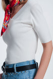 Camisola creme com decote em V