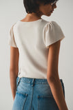 Camisola creme com decote quadrado e manga bufante