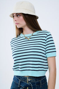 Camisola Crop Verde Menta com Riscas Azul Marinho