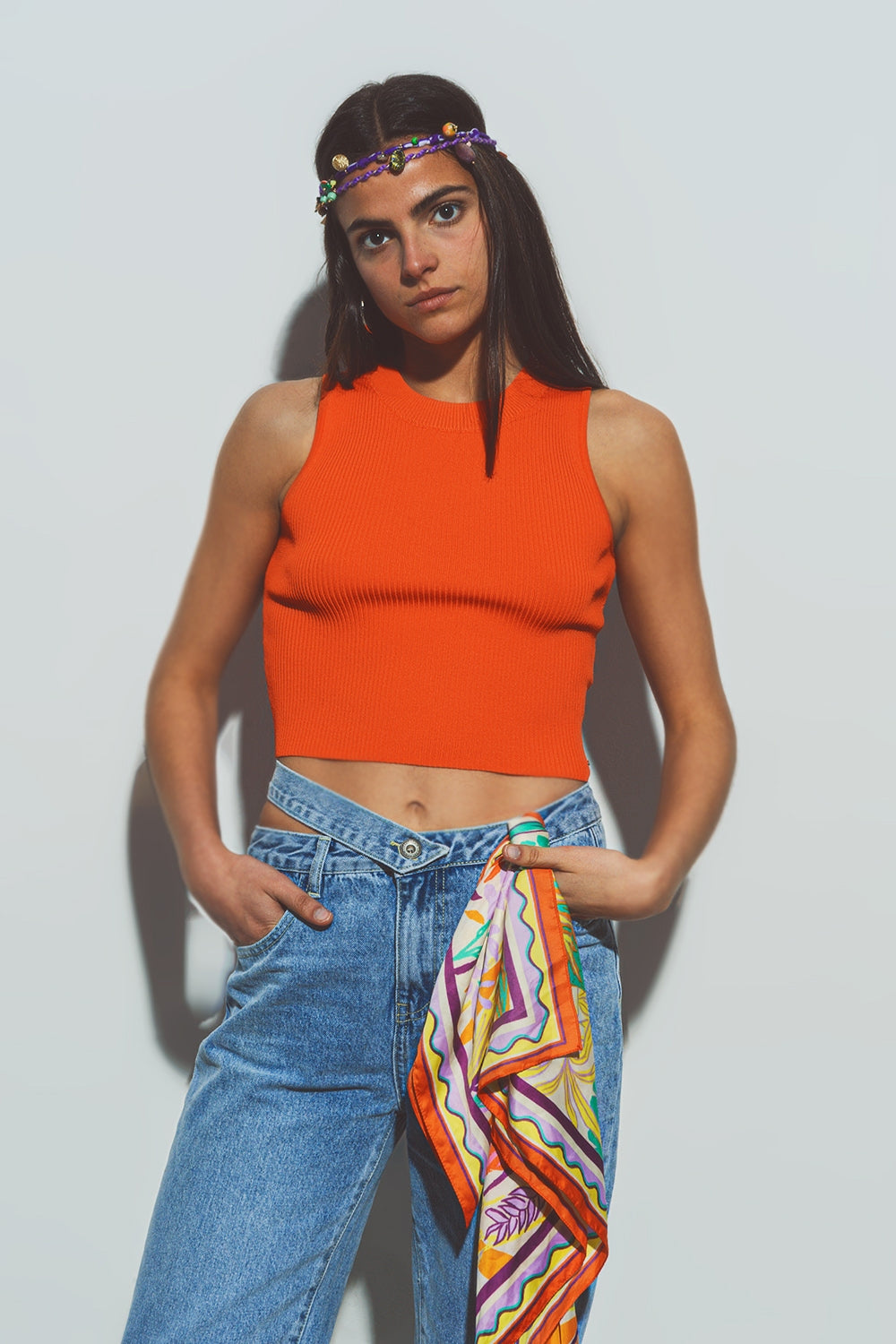 Q2 Camisola curta na cor laranja