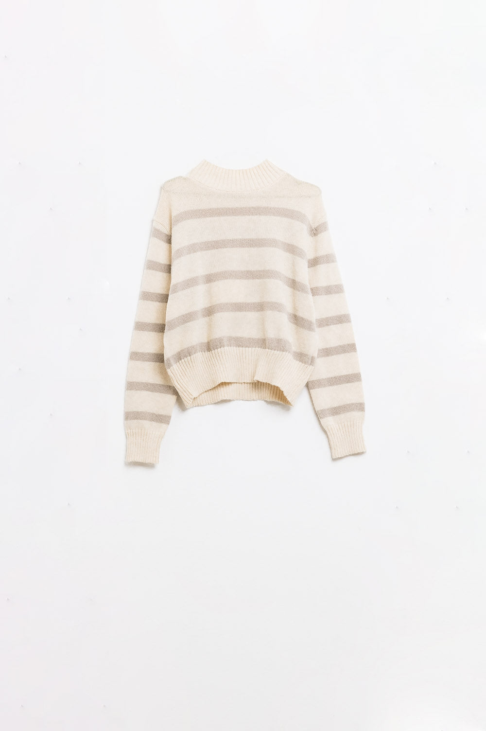 Q2 Camisola de gola alta às riscas em bege e creme