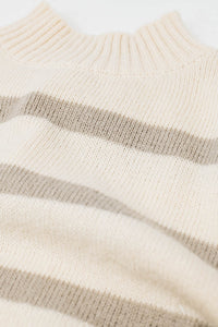 Camisola de gola alta às riscas em bege e creme